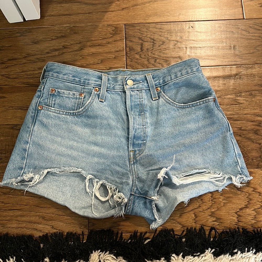 Levi’s 501 shorts, light blue wash